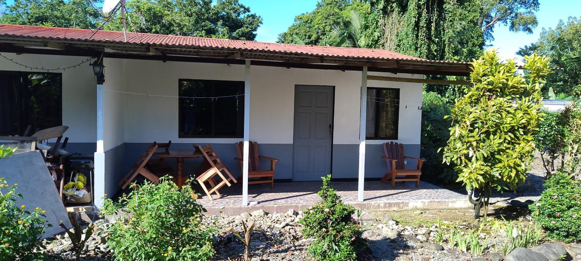 Cabinas Los Tucanes Cahuita Zewnętrze zdjęcie