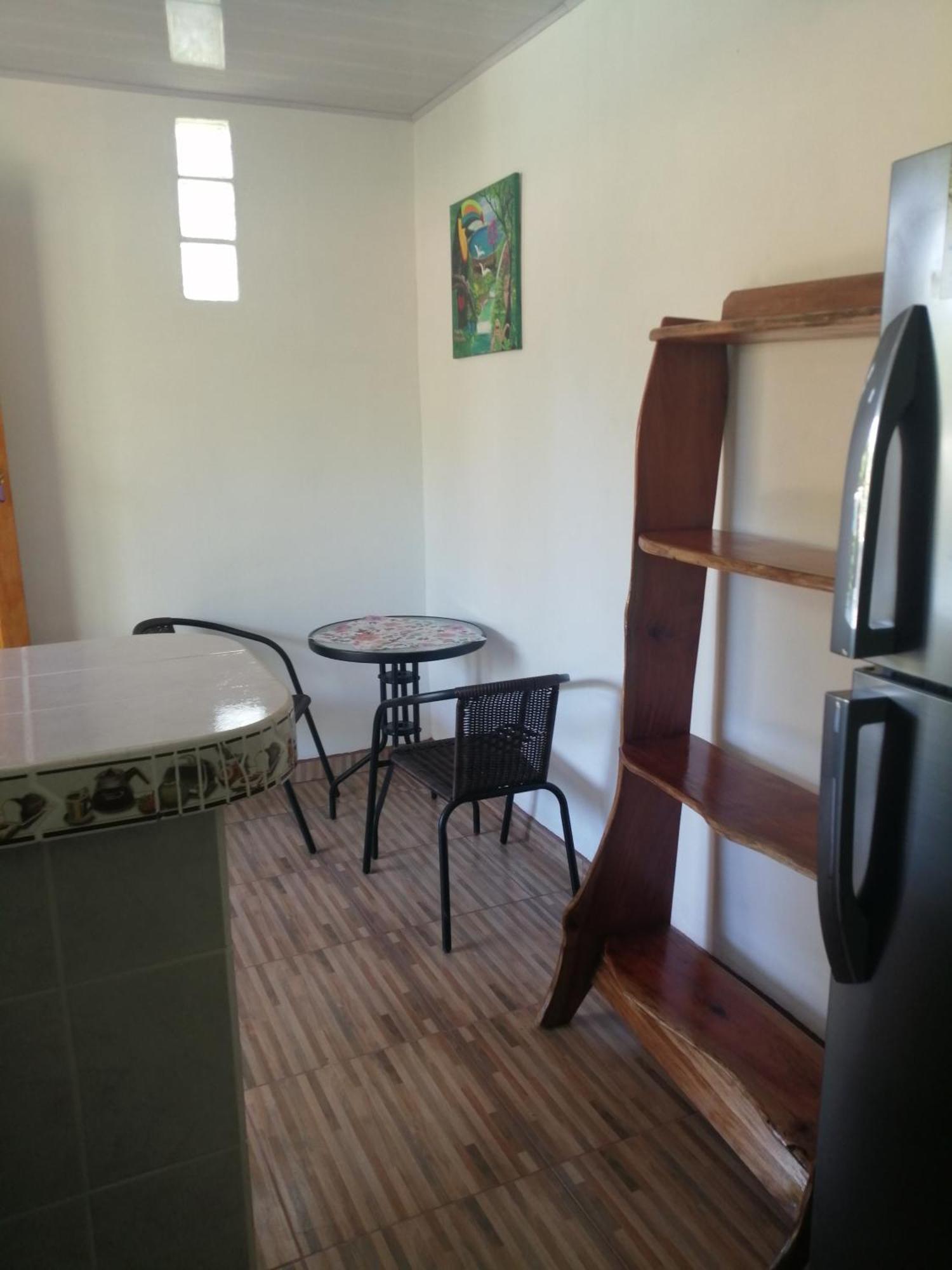 Cabinas Los Tucanes Cahuita Zewnętrze zdjęcie