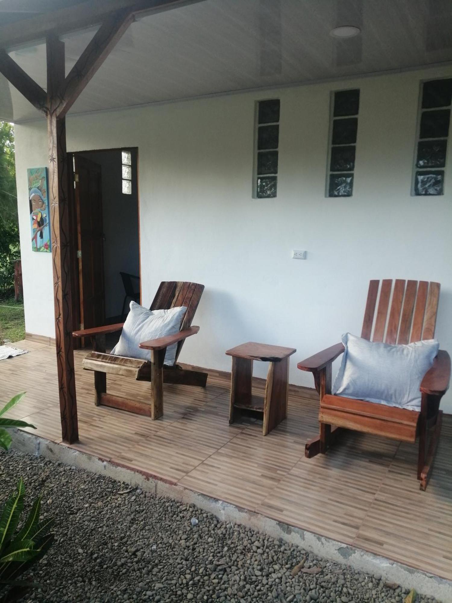 Cabinas Los Tucanes Cahuita Zewnętrze zdjęcie
