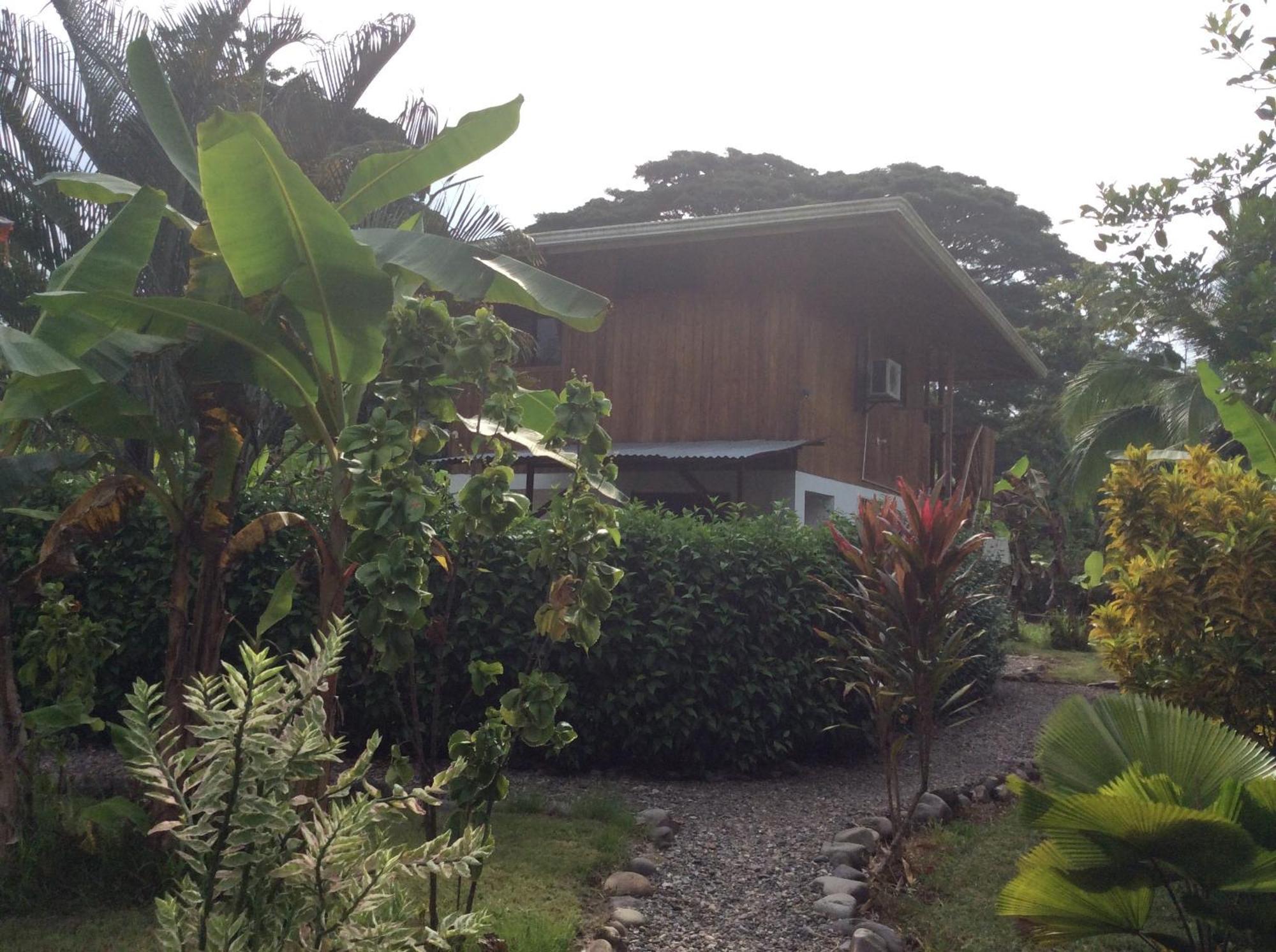 Cabinas Los Tucanes Cahuita Pokój zdjęcie